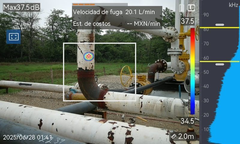 Imagen de cámara acústica señalando el punto de fuga sobre una instalación de superficie